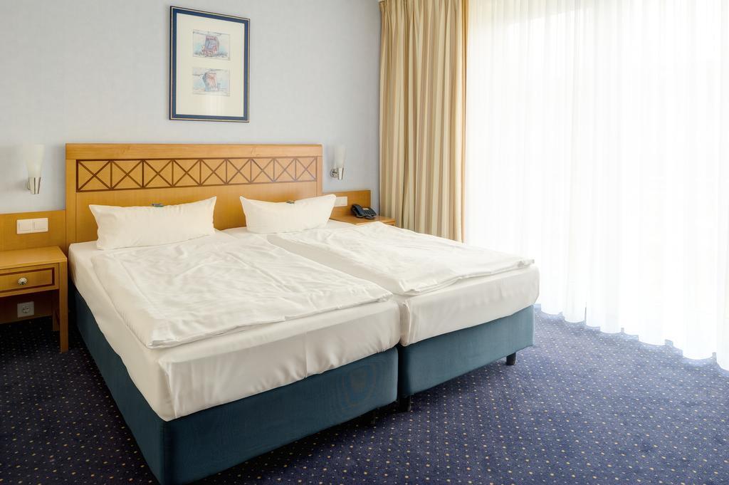 Strandhotel Seestern Baabe Extérieur photo